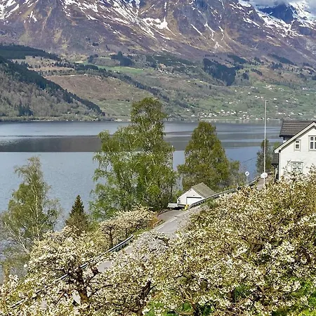 Gorgeous Home In Hovland With Wifi *