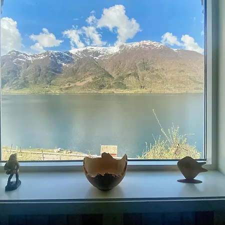 Gorgeous Home In Hovland With Wifi Feriehus
