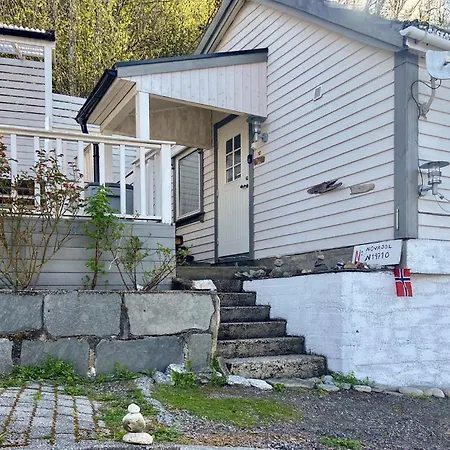Gorgeous Home In Hovland With Wifi * Espe